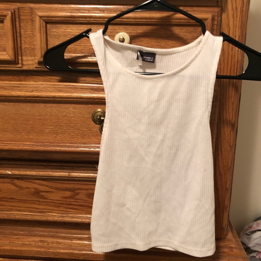 Urban outfitters crop top